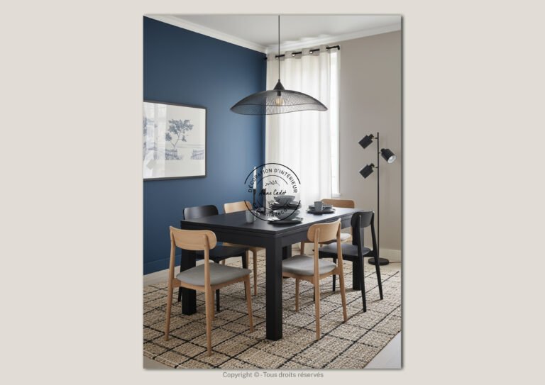Salle à manger conviviale de style Bleu Architecte - Anne Cadet Décoration d'Intérieur - Cap sur la Déco !