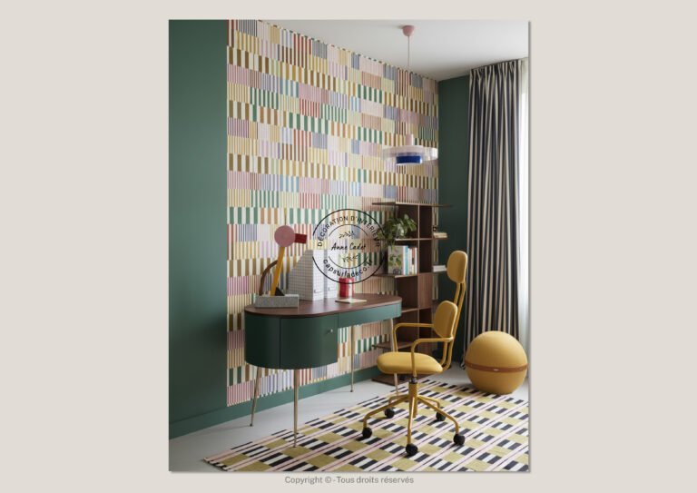 Bureau ludique de style Memphis - Anne Cadet Décoration d'Intérieur - Cap sur la Déco !